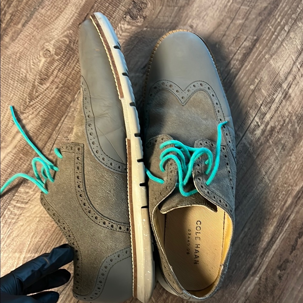 Cole Haan Gray and Blue Oxfords with Minimalist Design - Picture 3 of 4